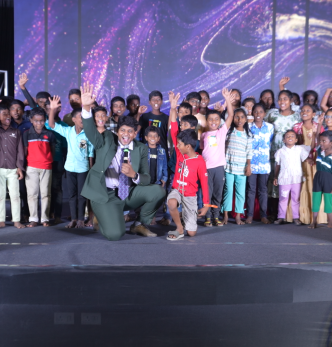 C8723.MP4.07_27_33_24.Still001